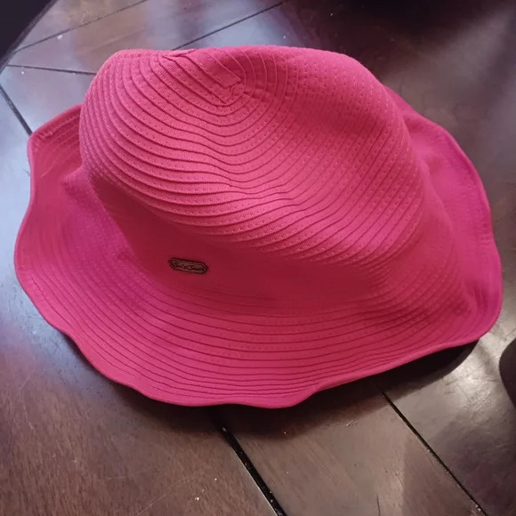 Fuschia Pink Ribbed Cosmopolitan Women's Hat OS - Picture 4 of 4